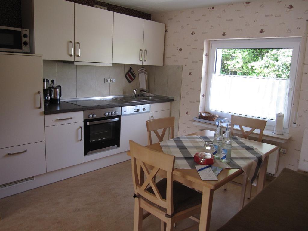 Ferienwohnung Schoenhense 메데바흐 외부 사진