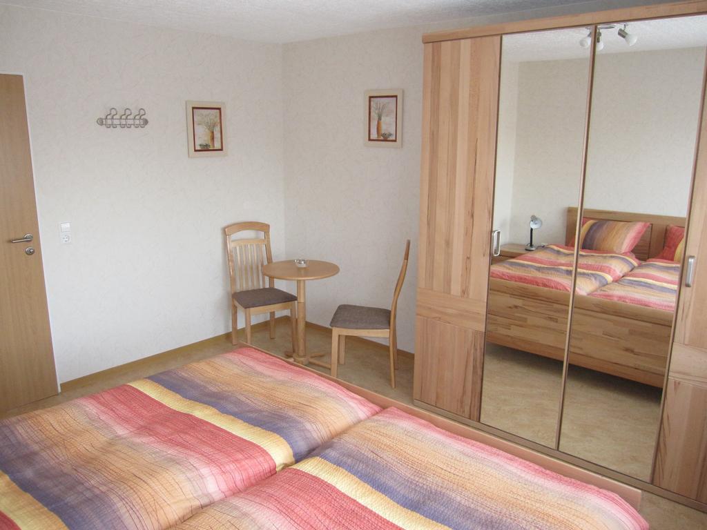 Ferienwohnung Schoenhense 메데바흐 외부 사진